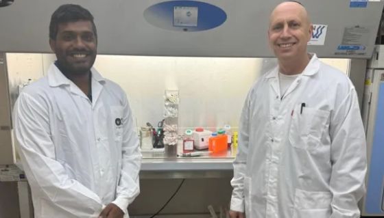 (Left to right): Anish Dsilva & Prof. Ariel Munitz