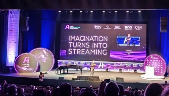 Yaki Gani, entrepreneur and musician, founder of STUFF, presenting at the AI Week