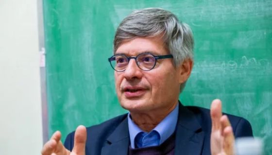 Raanan Rein speaking at the University of Buenos Aires. (Source: Faculty of Social Sciences, University of Buenos Aires)