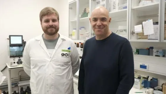 Riccardo Rampado and Dan Peer in the lab